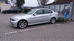 BMW 325i sedan