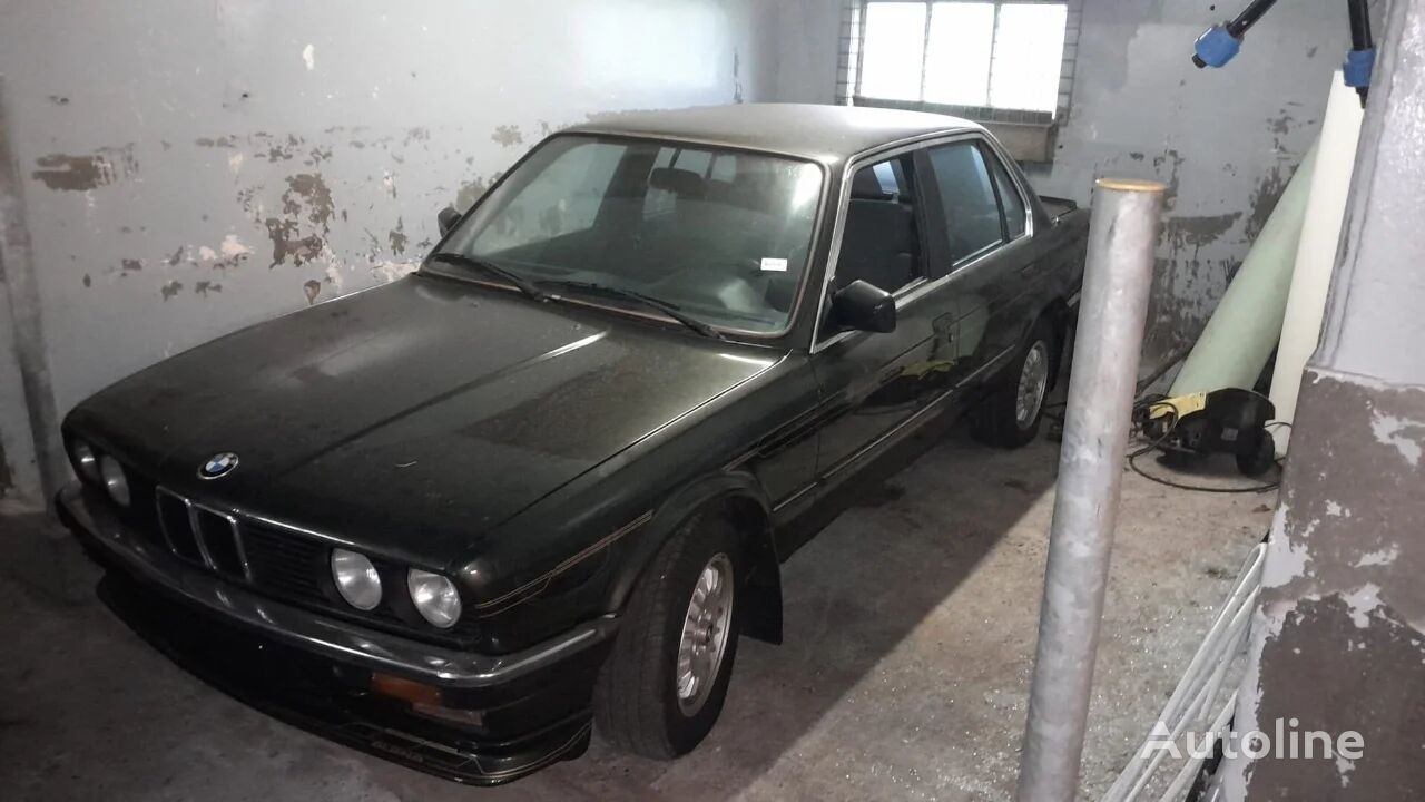 BMW E30 Sedan