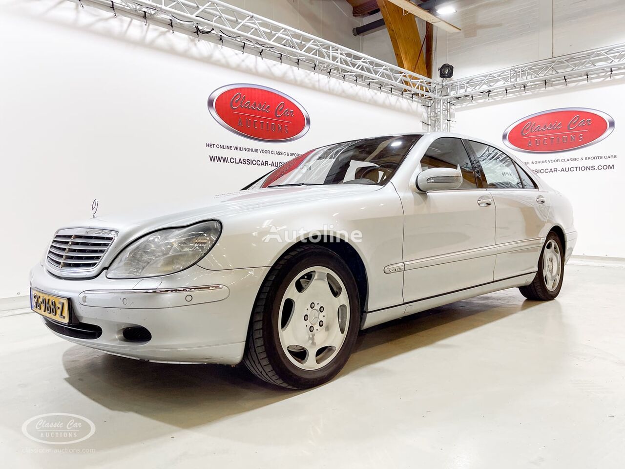 Mercedes-Benz S600 sedan