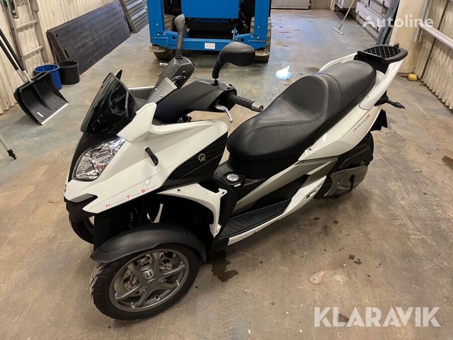 Quadro 350S skuter