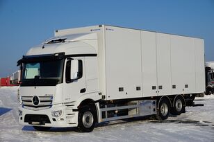 Mercedes-Benz / ACTROS / 2646 / EURO 6 / IZOTERMA + WINDA / 21 PALET / OŚ SKRĘ izotermni kamion