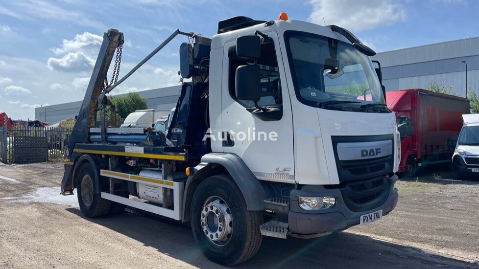 DAF LF 220 18 TONNE kamion autopodizač kontejnera