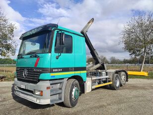 Mercedes-Benz ACTROS 1831 6X2, MANUALE, GANCIO SCARRABILE, 480000 KM !!! kamion rol kiper