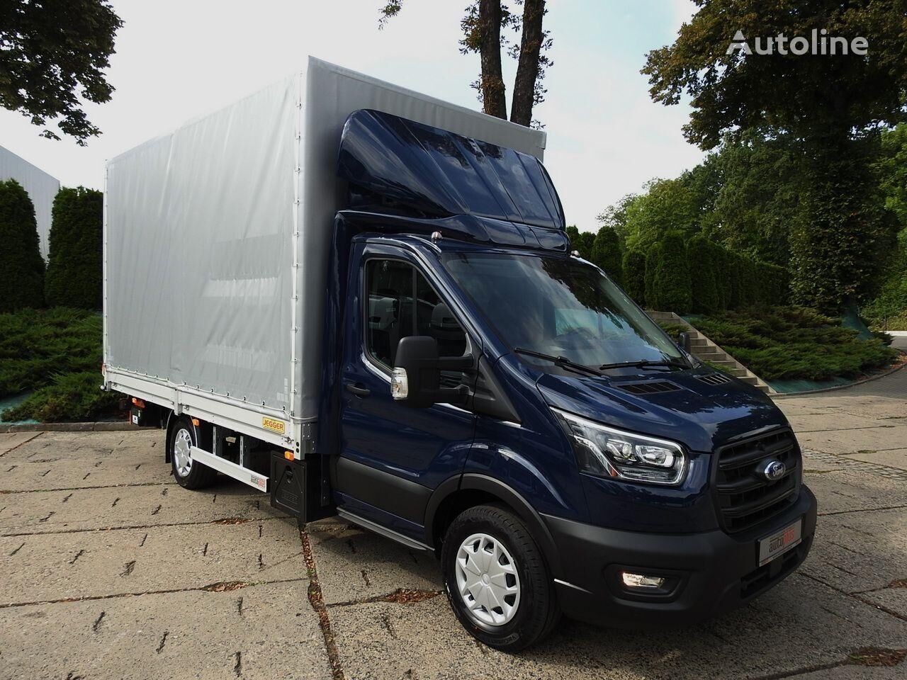 novi Ford TRANSIT P+P+HF kamion s ceradom