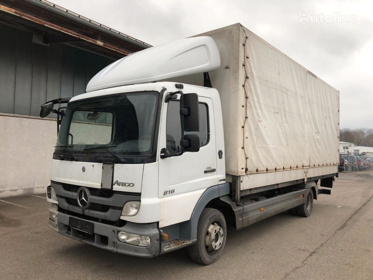 Mercedes-Benz Atego II 818 L kamion s ceradom