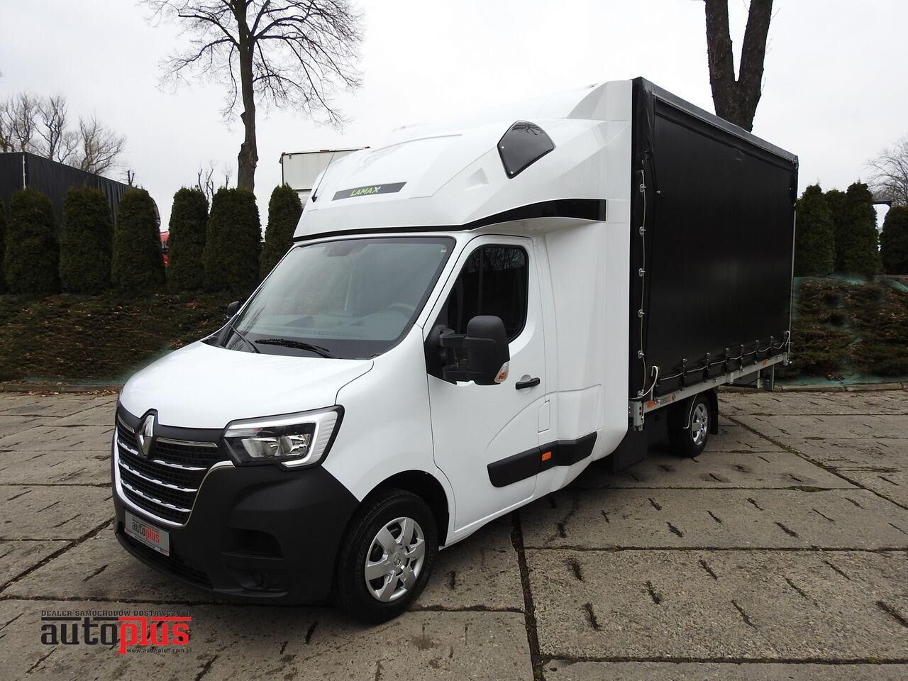 novi Renault MASTER NOWY PLANDEKA 10 PALET WEBASTO KLIMATYZACJA TEMPOMAT LEDY kamion s ceradom