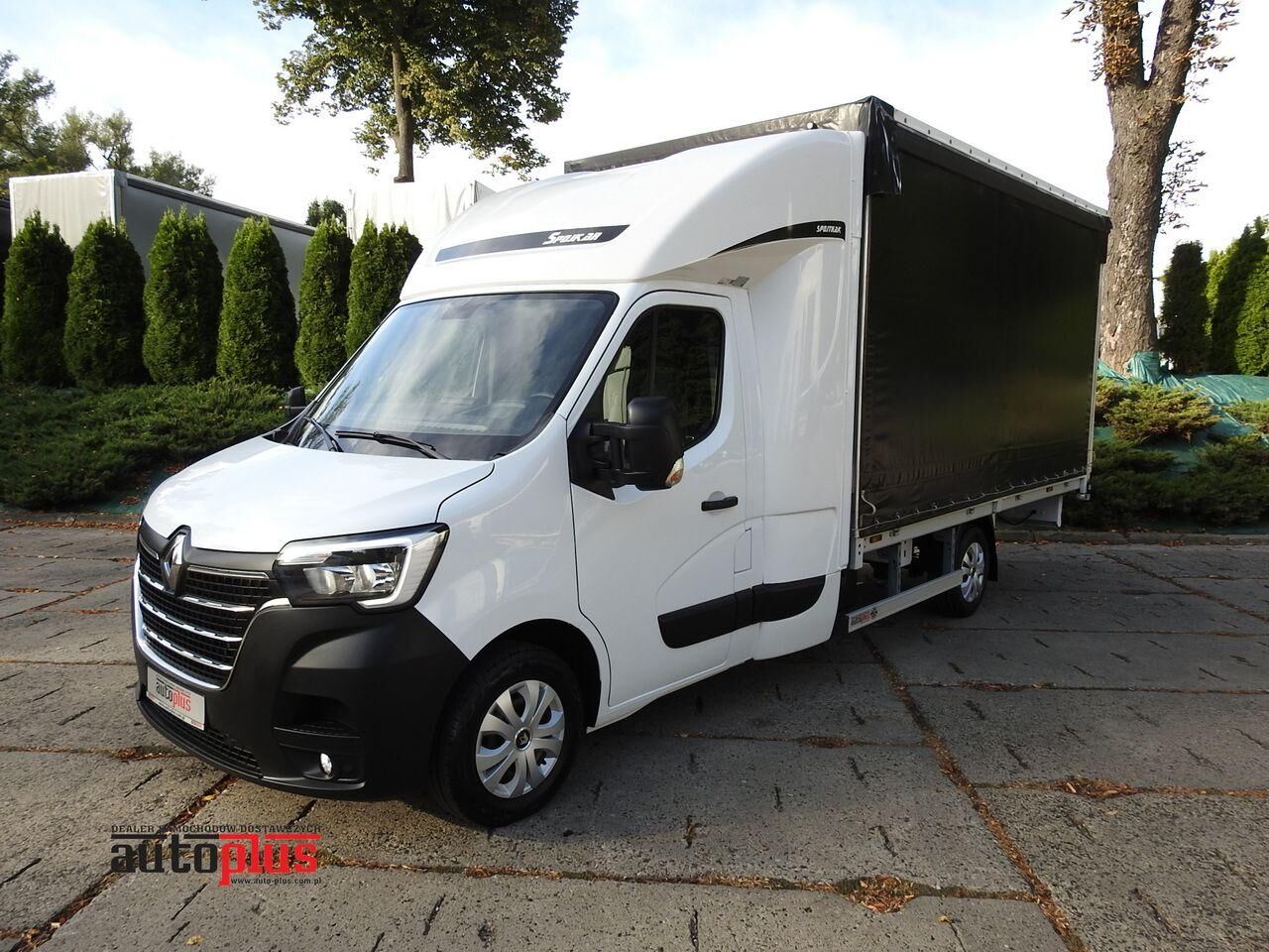 Renault MASTER PLANDEKA 8 PALET WEBASTO TEMPOMAT KLIMATYZACJA LEDY  180K kamion s ceradom