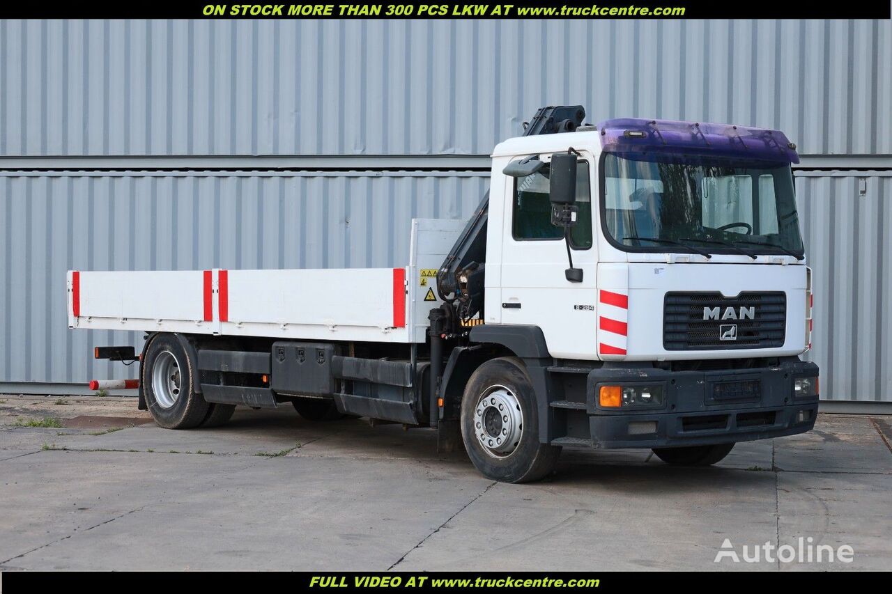 MAN 18.284, NEW ENGINE (220.000 KM), CRANE HIAB kamion s ravnom platformom