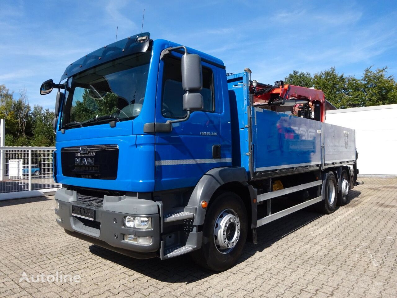 MAN 26.340 TGM Flatbed + crane PK 21001L 6x2 kamion s ravnom platformom