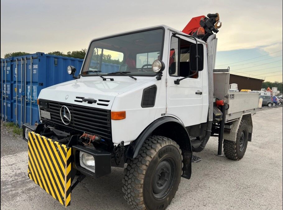 Mercedes-Benz UNIMOG U 1000  L424 Flatbed + crane Palfinger PKG 7001  kamion s ravnom platformom