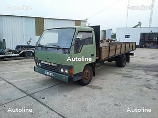 Mitsubishi CANTER kamion s ravnom platformom