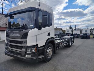 novi Scania P410 B kamion s ravnom platformom