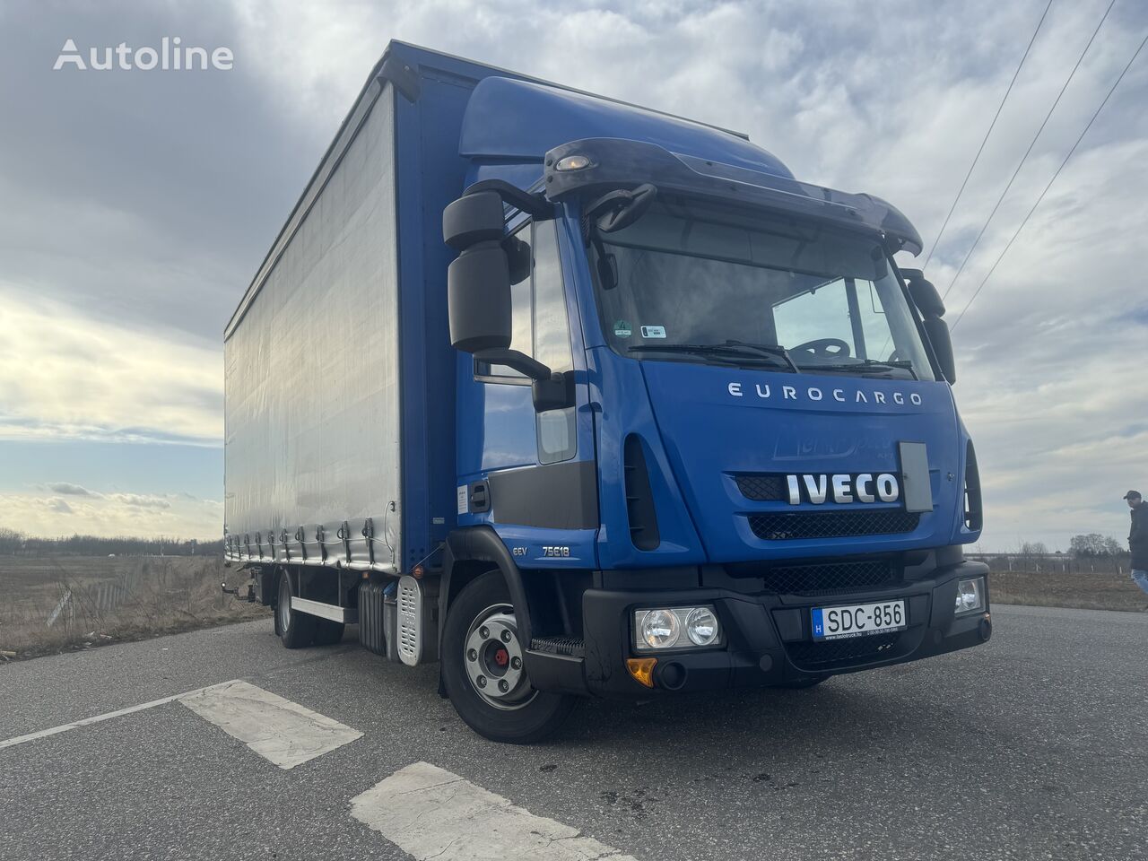 IVECO EuroCargo 75E18 kamion sa klizna zavesa cerada