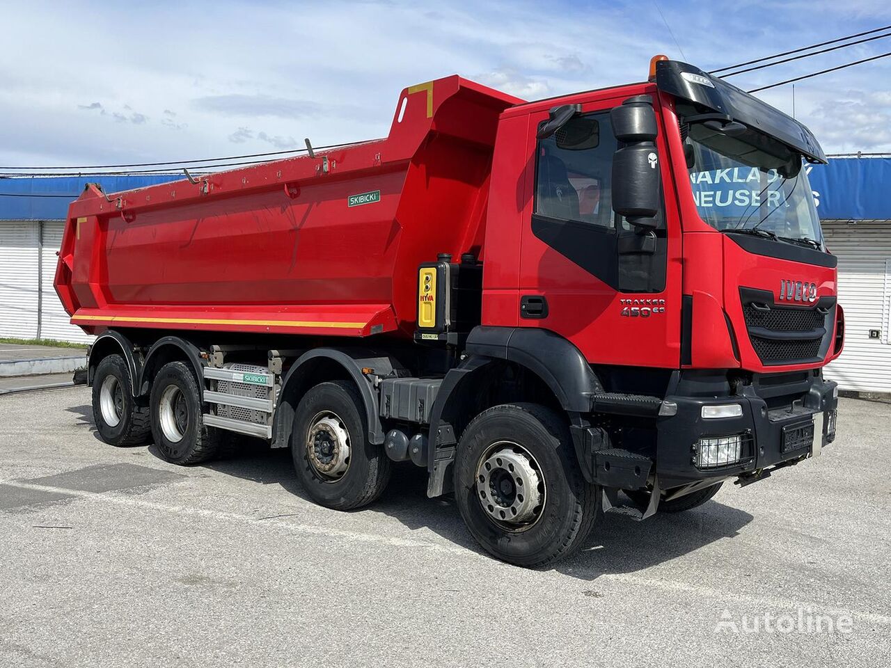 IVECO TRAKKER  kiper