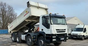 IVECO TRAKKER kiper