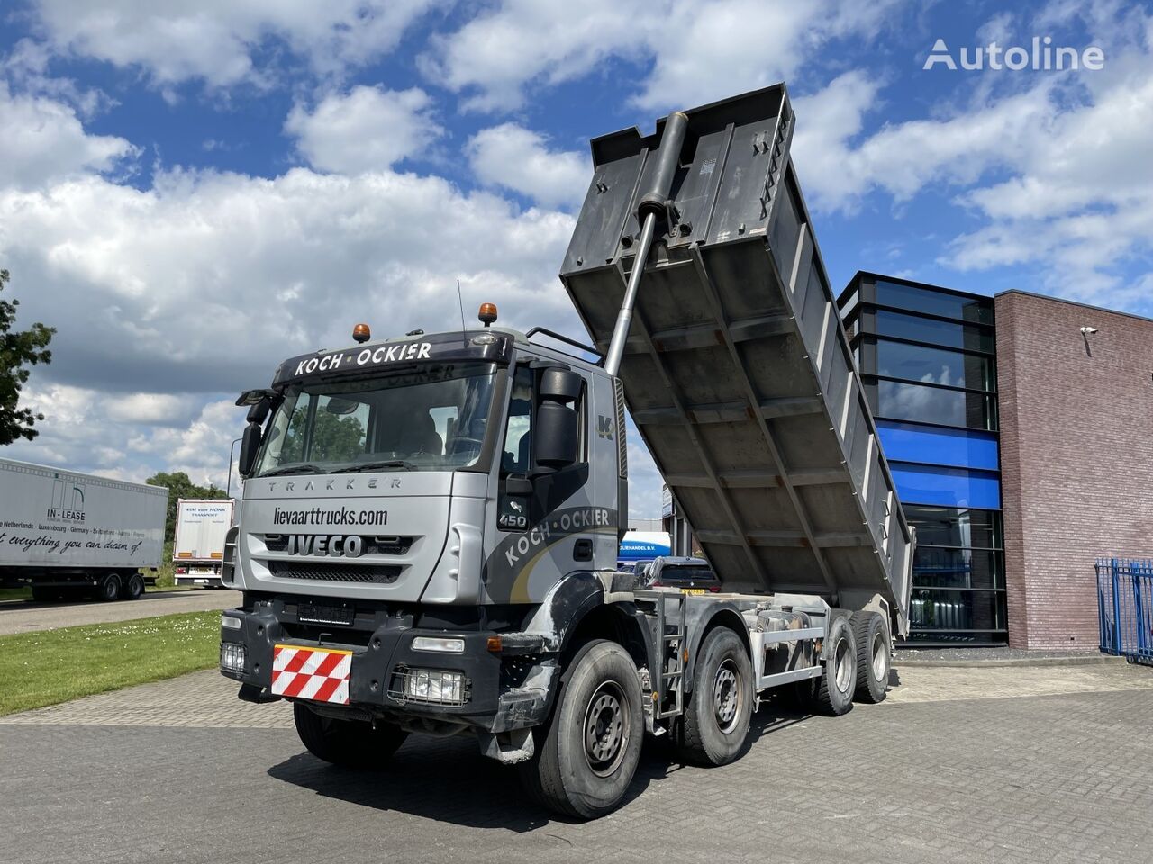 IVECO Trakker 450 kiper