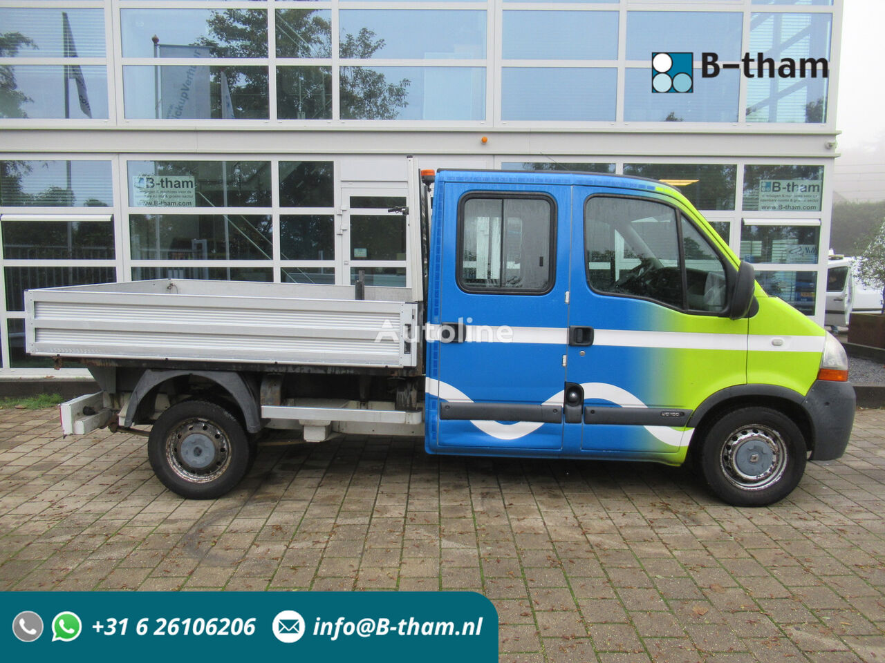 Renault Master T28 2.5 dCi L2 AIRCO Dubbelcabine DOKA kamion s ravnom platformom < 3.5t