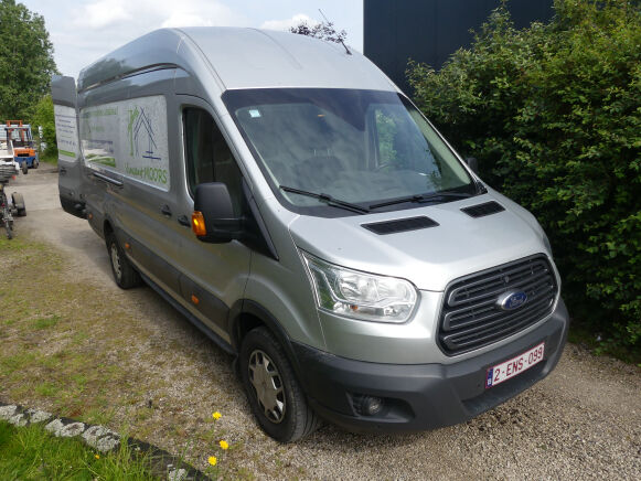 Ford Transit minibus furgon