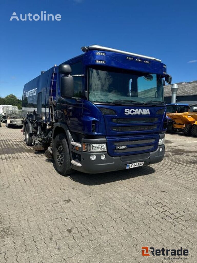 Scania P250 vozilo za čišćenje ulica