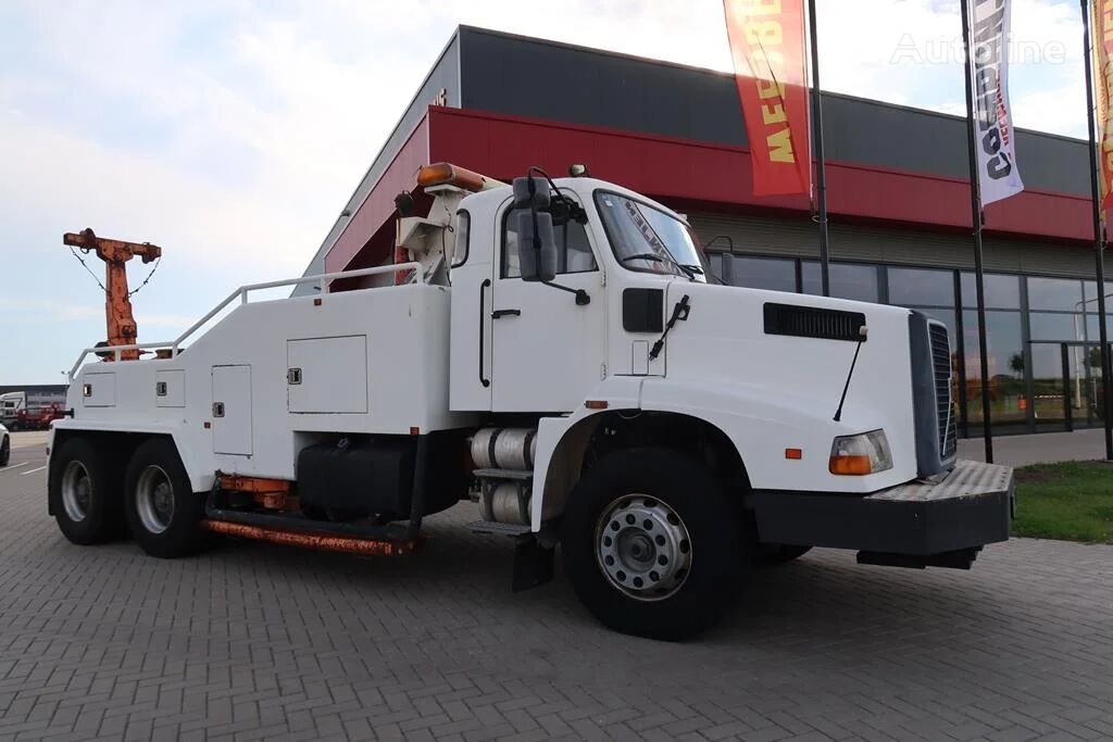 Volvo VNL NL 10 Takel en Berging wagen 6x4 šlep auto